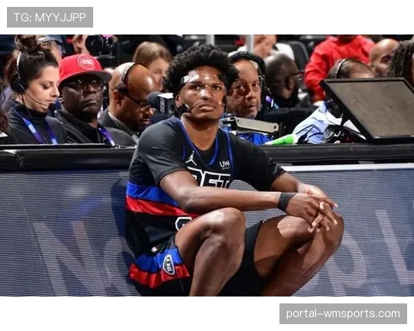 活塞防守效率东部第四，奥萨尔-汤普森领衔年轻防线崛起