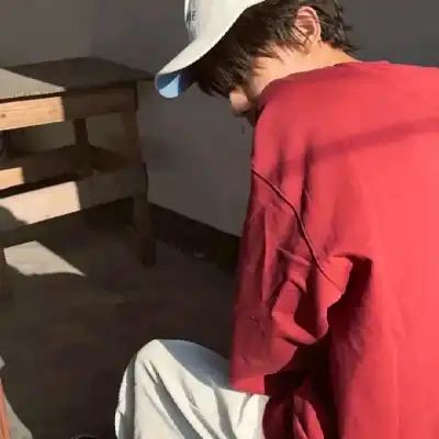 贺蕊凝